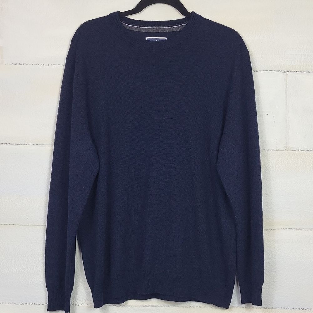 Club Room Merino wool blend Men's Navy‎ Sweater. Size XL